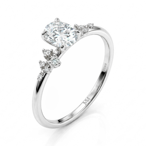 Ovaline - Ring med oval moissanit och minimalistiska sidostenar