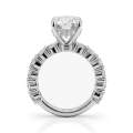 Majestica - Ring med oval moissanit och sidostenar