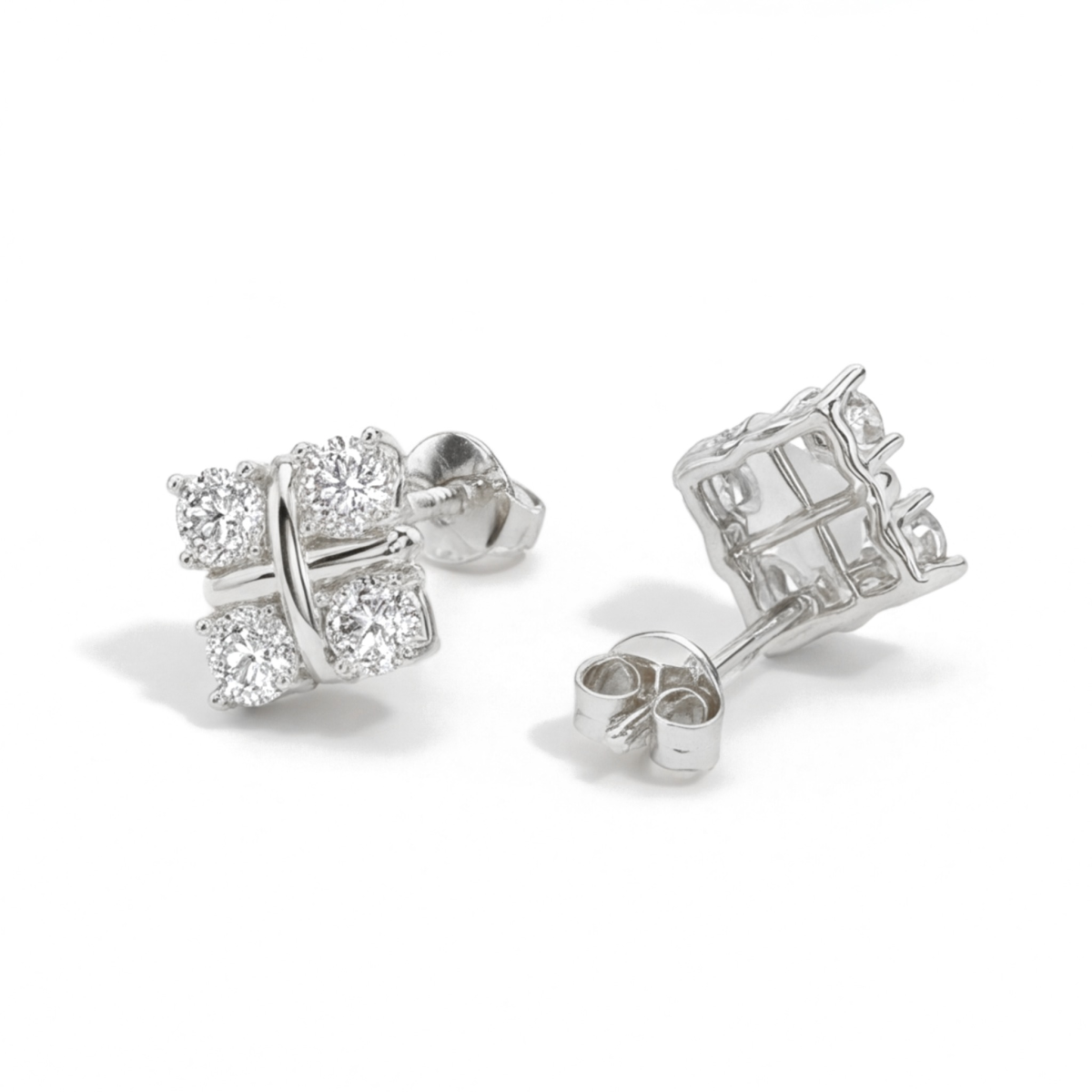 Moissanite Quadrants - Stiftörhängen med moissanit